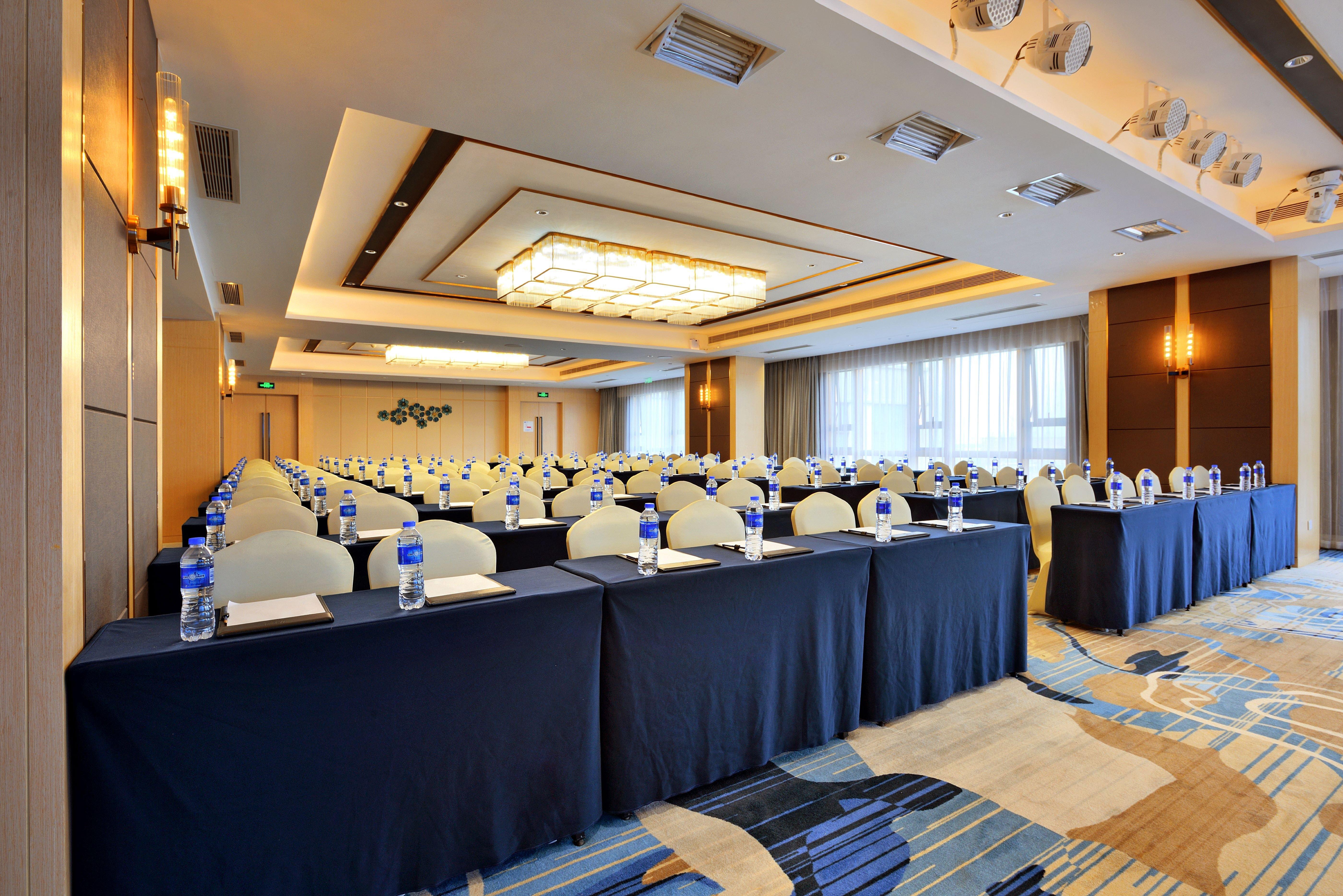 Holiday Inn Express Chengdu Tianhe, An Ihg Hotel Pixian エクステリア 写真